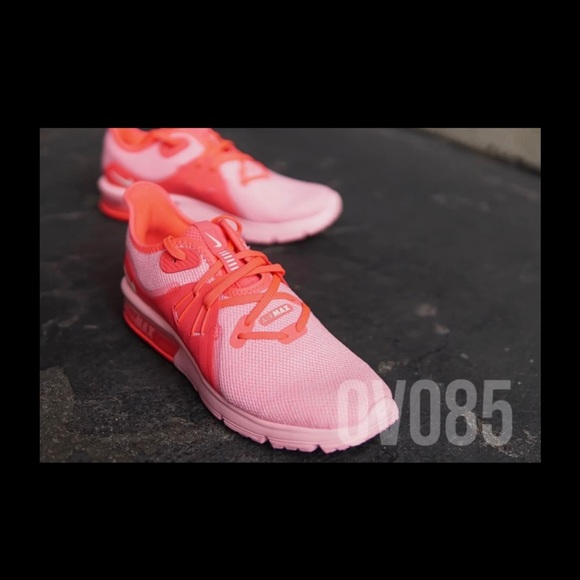 NIKE AIR MAX - Sequent 3 - Picture 4 of 6